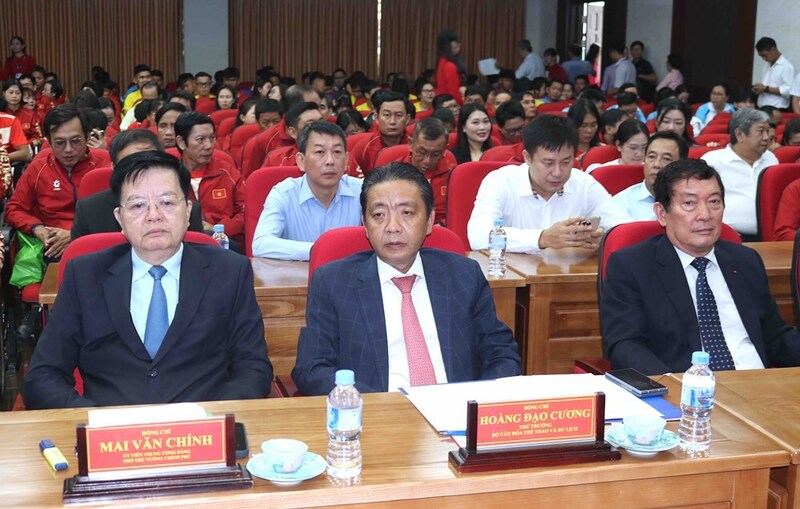 Phó Thủ tướng Chính phủ Mai Văn Chính tham dự sự kiện. Ảnh: Hoàng Lê