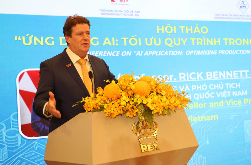 GS. Rick Bennett - Phó Hiệu trưởng kiêm Phó Chủ tịch Trường Đại học Anh Quốc Việt Nam (BUV). Ảnh: Minh Khuê.