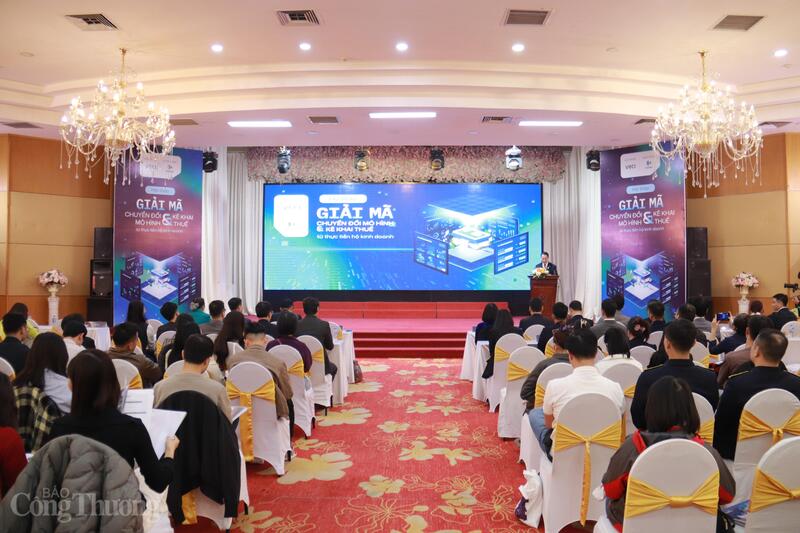 The scene at the seminar. Photo: Thanh Tuan