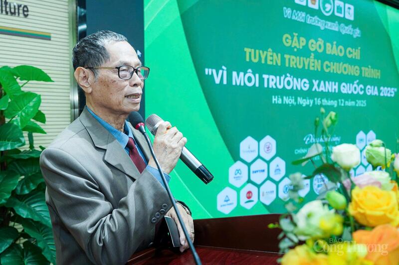 TS. Trần Văn Miều, Phó Chủ tịch Hội Bảo vệ Thiên nhiên và Môi trường Việt Nam phát biểu tại Hội nghị. Ảnh: Bảo Thắng