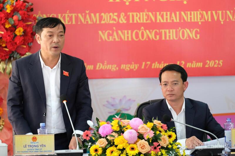 Ông Lê Trọng Yên, Phó Chủ tịch Thường trực UBND tỉnh Lâm Đồng phát biểu tại hội nghị. Ảnh: Diễm Thương