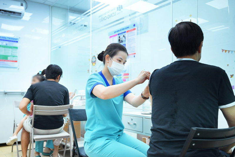 Tiêm vắc xin là biện pháp hiệu quả và đơn giản để phòng bệnh do HPV, RSV, phế cầu, Hib.