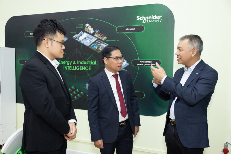 Khai trương phòng thí nghiệm hệ thống năng lượng tại Đại học Bách khoa TP.HCM - 2