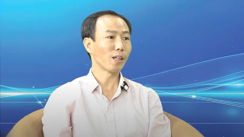 Ông Lê Anh Văn - Trưởng ban Pháp chế, Giám đốc Trung tâm Hỗ trợ pháp luật và Phát triển nguồn nhân lực của Hiệp hội Doanh nghiệp vừa và nhỏ Việt Nam. Ảnh: Diệu Anh