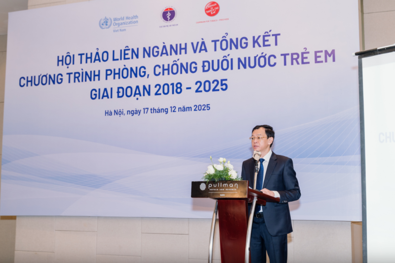 Thứ trưởng Bộ Y tế, PGS.TS Nguyễn Tri Thức phát biểu tại hội thảo. Ảnh: Trần Minh