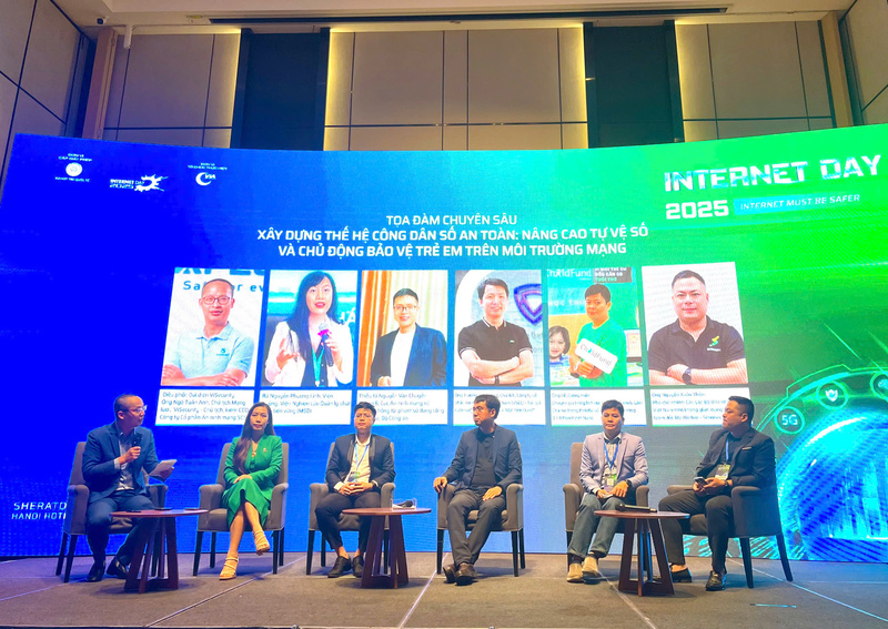 Toạ đàm:"Nâng cao kỹ năng tự vệ số và trách nhiệm bảo vệ người dùng trên không gian mạng".