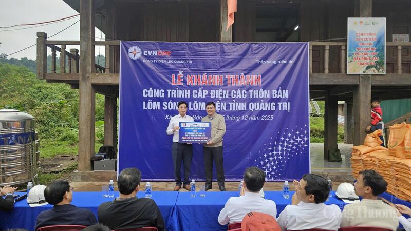 “Lễ khánh thành công trình cấp điện cho các thôn, bản lõm sóng, lõm điện trên địa bàn tỉnh Quảng Trị”.