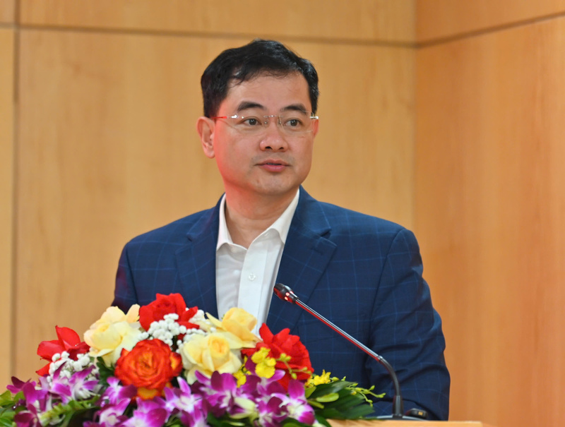 Đồng chí Bùi Huy Sơn, Bí thư Chi bộ, Vụ trưởng Vụ Kế hoạch, Tài chính và Quản lý doanh nghiệp.