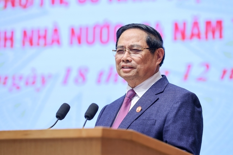 Thủ tướng Phạm Minh Chính nêu rõ, muốn đất nước bắt kịp, tiến cùng và vượt lên, phát triển nhanh và bền vững, trở thành nước phát triển, có thu nhập cao thì không có con đường nào khác là đột phá phát triển khoa học công nghệ, đổi mới sáng tạo - Ảnh: VGP/Nhật Bắc