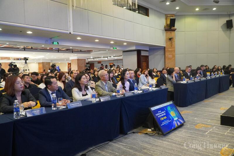 Các đại biểu tham dự diễn đàn. Ảnh: Minh Trang