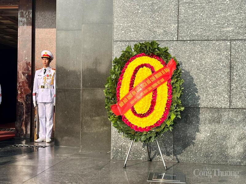 Công đoàn Công Thương Việt Nam báo công dâng Bác  - 5