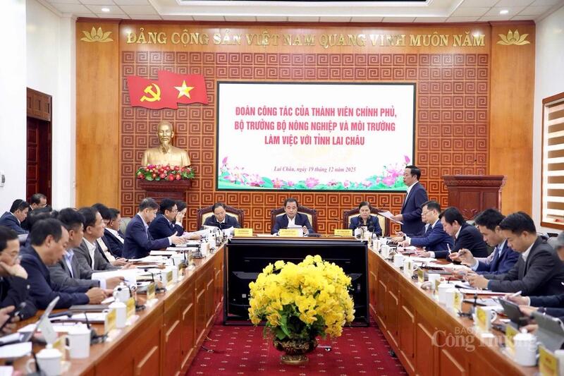 Đoàn công tác của Thành viên Chính phủ, Bộ trưởng Bộ Nông nghiệp và Môi trường Trần Đức Thắng đã có buổi làm việc với tỉnh Lai Châu.