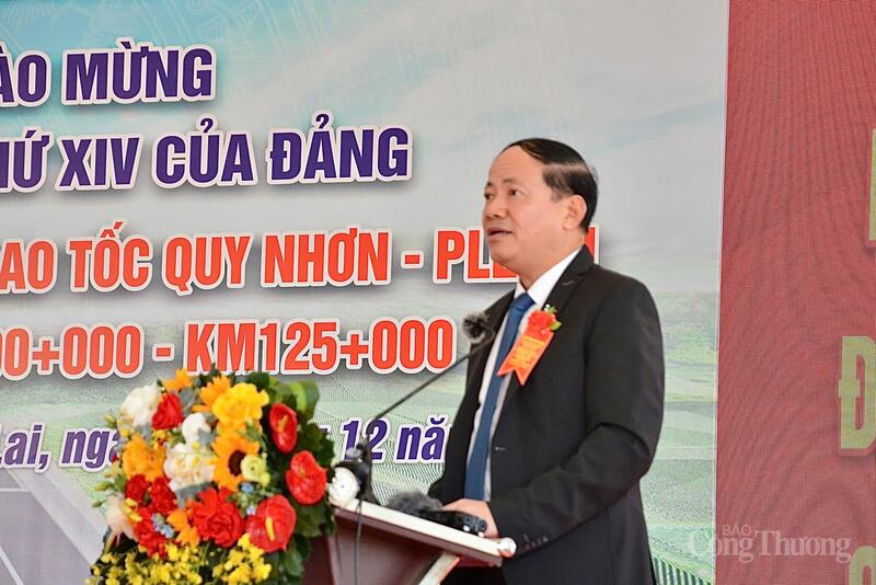 Chủ tịch UBND tỉnh Gia Lai Phạm Anh Tuấn phát biểu tại lễ khởi công.