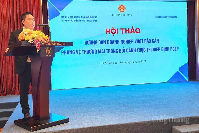 Theo ông Võ Hồng Sơn, Trưởng Đại diện VPĐD Bộ Công Thương tại khu vực miền Trung - miền Nam, doanh nghiệp xuất khẩu phải hiểu về phòng vệ thương mại để thích nghi nhanh chóng nếu muốn duy trì và mở rộng thị trường