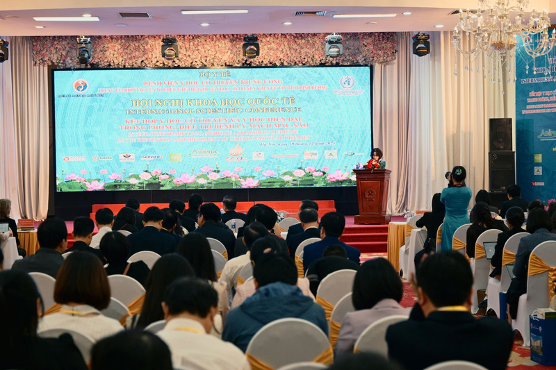 Hội nghị Khoa học quốc tế “Kết hợp y học cổ truyền và y học hiện đại trong phòng và trị bệnh lý mạch máu não”. Ảnh: Diệu Anh