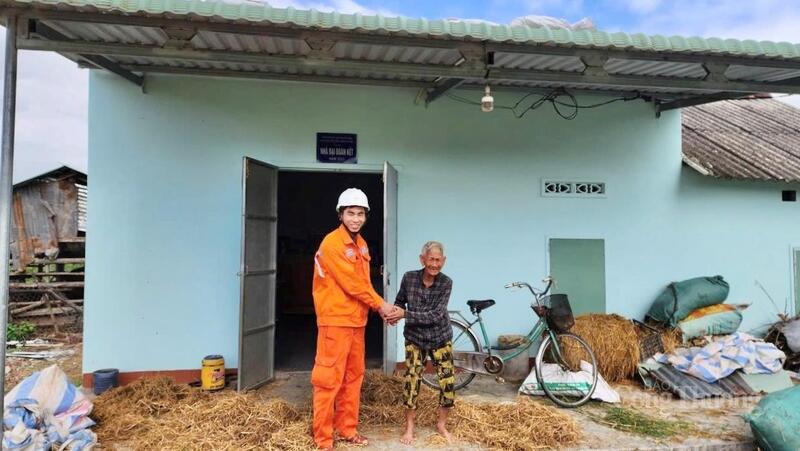 Đến ngày 18/12/2025, PC Gia Lai đã hoàn thành đầu tư lưới điện, sẵn sàng cấp điện cho các dự án