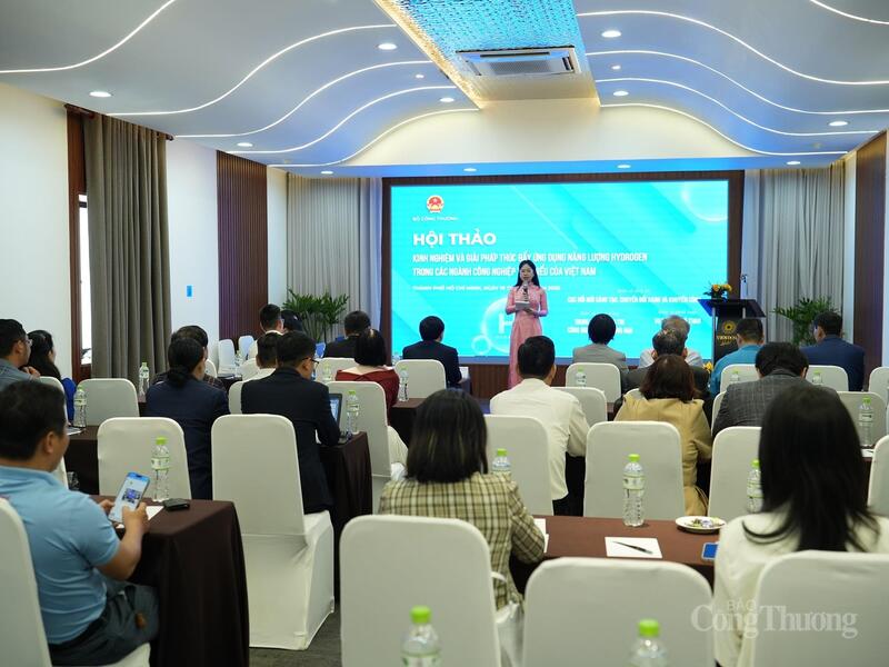 Toàn cảnh hội thảo.
