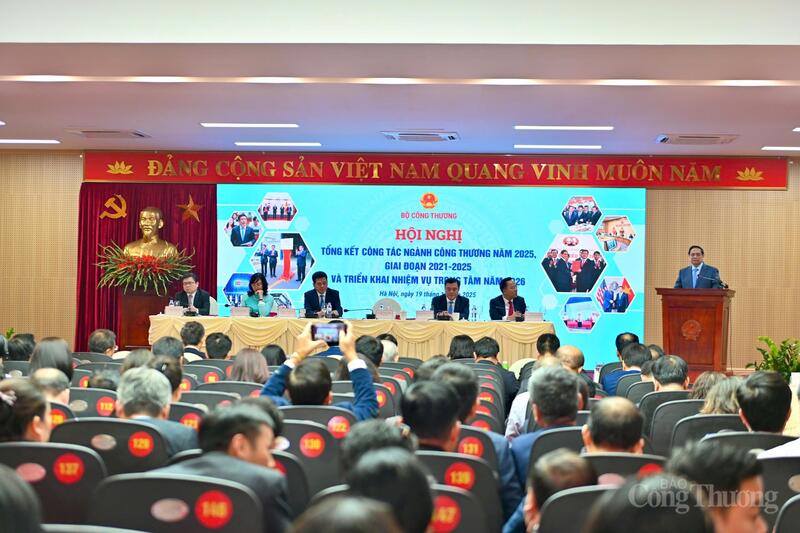Thủ tướng Phạm Minh Chính phát biểu chỉ đạo tại hội nghị và ghi nhận những kết quả đạt được của ngành Công Thương trong năm 2025 và giai đoạn 2021 - 2025.