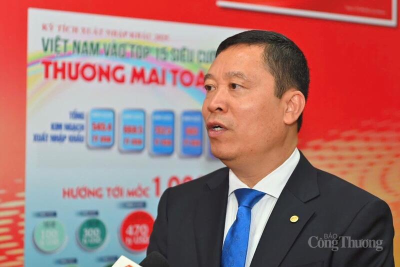 Ông Thân Đức Việt - Tổng Giám đốc Tổng công ty May 10. Ảnh: Nam Nguyễn