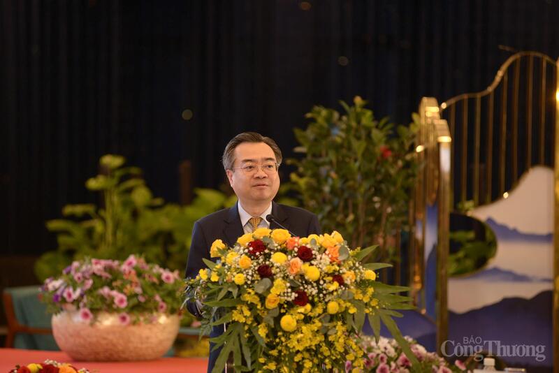 Ông Nguyễn Thanh Nghị, Ủy viên Ban Chấp hành Trung ương Đảng, Trưởng Ban Chính sách, Chiến lược Trung ương phát biểu tại hội thảo. Ảnh: Lê Sơn