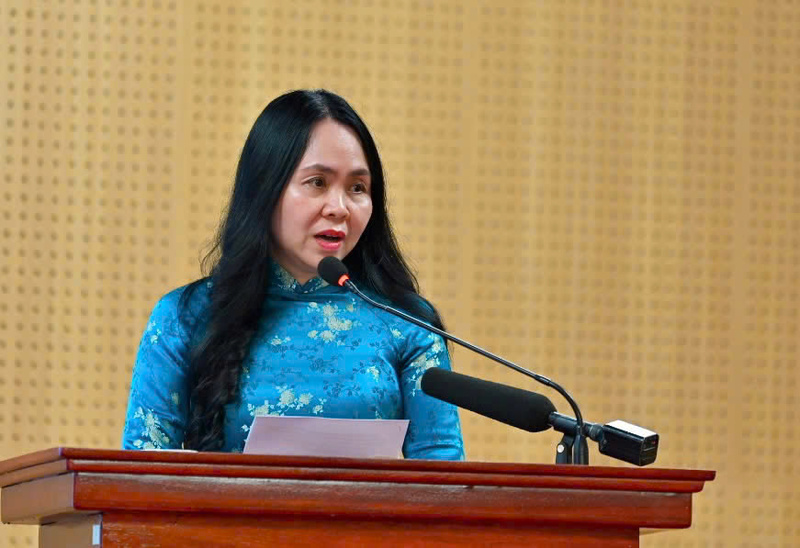 Cục trưởng Cục trưởng cục Thương mại điện tử (Bộ Công Thương) - Lê Hoàng Oanh phát biểu tại Hội nghị.