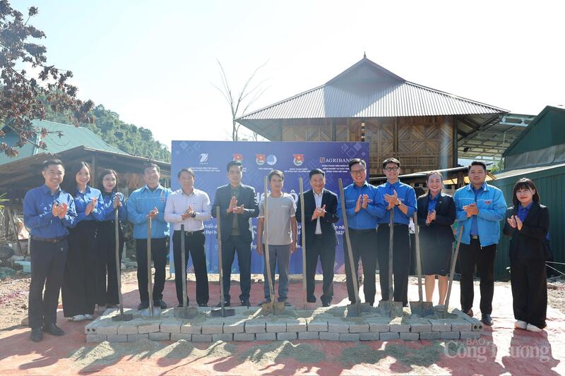 Khởi công công trình “Ngôi nhà yêu thương” dành cho gia đình chính sách, hoàn cảnh khó khăn. Ảnh: Quỳnh Trang