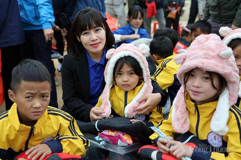 Đồng chí Nguyễn Ngọc Tâm, Bí thư Đoàn Thanh niên Bộ Công Thương, Phó Chánh Văn phòng Cục Quản lý và Phát triển thị trường trong nước. Ảnh: Quỳnh Trang