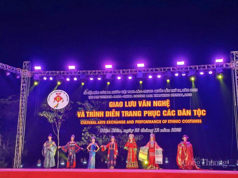 Từ những bộ trang phục truyền thống bước ra sân khấu lễ hội, văn hóa đã thực sự trở thành nhịp cầu kết nối quốc gia.