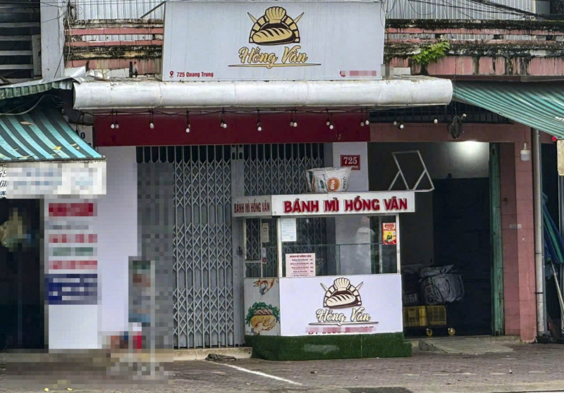 Cơ sở bánh mì Hồng Vân khiến cho 203 người phải nhập viện vì ngộ độc thực phẩm. Ảnh: Tuệ Lâm