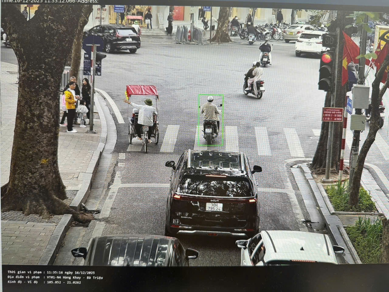 Hệ thống camera AI phát hiện, ghi nhận các vi phạm giao thông. Ảnh. Công an TP. Hà Nội.