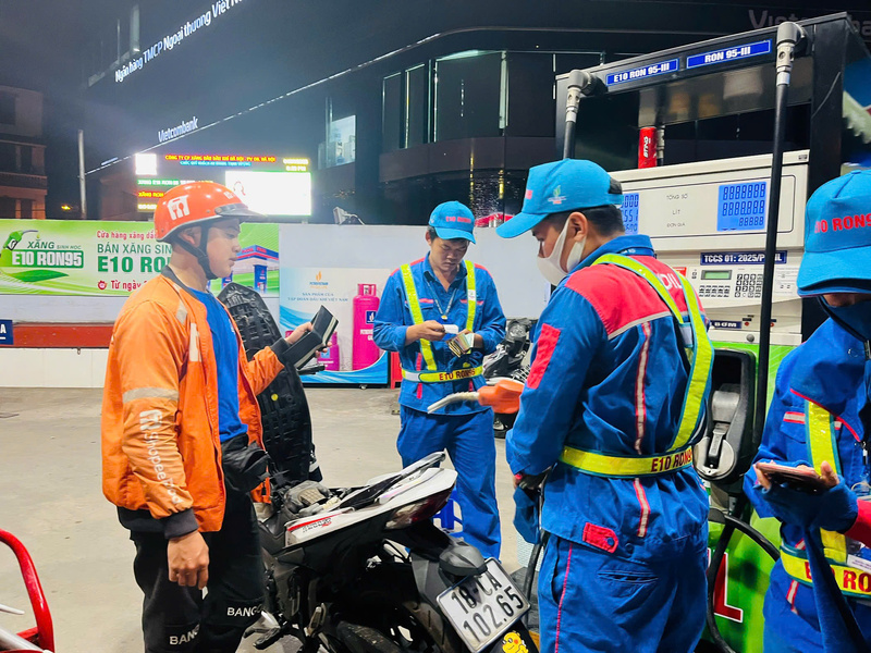 Giá xăng dầu trong nước hôm nay ngày 21/12/2025. Ảnh: P.C.