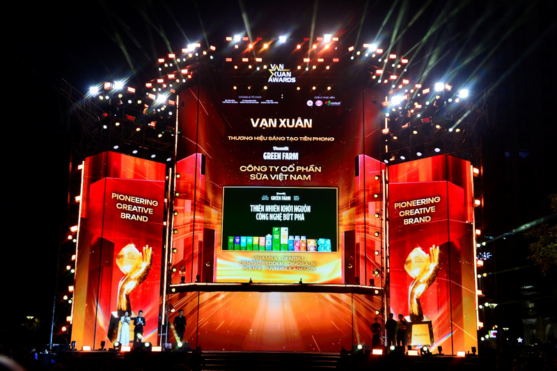 Lễ vinh danh và trao Giải thưởng Quảng cáo sáng tạo Việt Nam (Vạn Xuân Awards) 2025 diễn ra tối ngày 19/12, tại phố đi bộ Nguyễn Huệ, TP.HCM