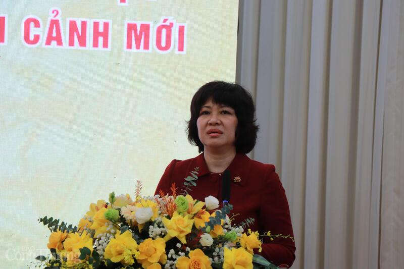 Nhà báo Phương Quyên, Vụ trưởng, Trưởng Ban Xây dựng Đảng, báo Nhân Dân. Ảnh: Thanh Tuấn