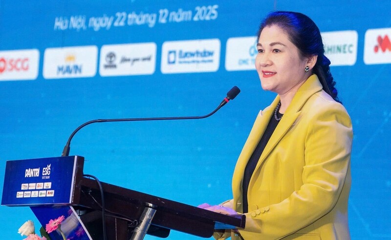 Thứ trưởng Bộ Nội vụ Nguyễn Thị Hà phát biểu khai mạc Diễn đàn ESG Việt Nam 2025. Ảnh: Hải Long