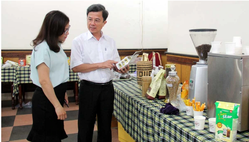 Tự chứng nhận xuất xứ là tất yếu trong bối cảnh Việt Nam hội nhập ngày một sâu vào kinh tế quốc tế. Ảnh minh họa