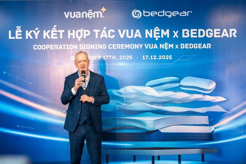 Ông Ross Stuart chia sẻ về cột mốc hợp tác với Vua Nệm