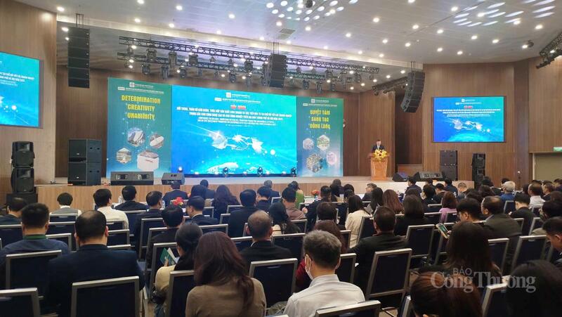 Quang cảnh tại hội nghị. Ảnh: Văn Thi