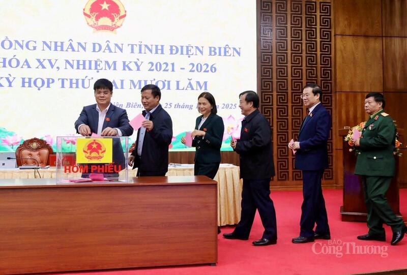 Kỳ họp HĐND tỉnh Điện Biên đã tiến hành bầu bổ sung 1 Phó Chủ tịch UBND tỉnh nhiệm kỳ 2021 – 2026.