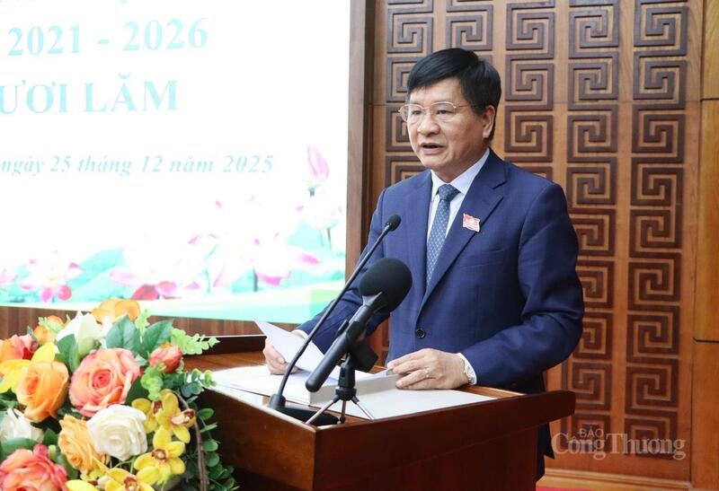 Phó Bí thư Thường trực Tỉnh ủy, Chủ tịch HĐND tỉnh Lê Thành Đô phát biểu bế mạc kỳ họp.