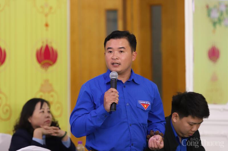 Anh Hoàng Ngọc Vũ, chủ Vườn ươm Đất Phật - Ươm giống bảo tồn và phát triển cây Hoàng đàn tuyết