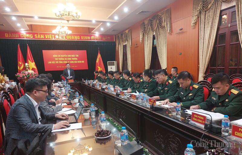 Toàn cảnh buổi làm việc (Ảnh: Phương Lan)