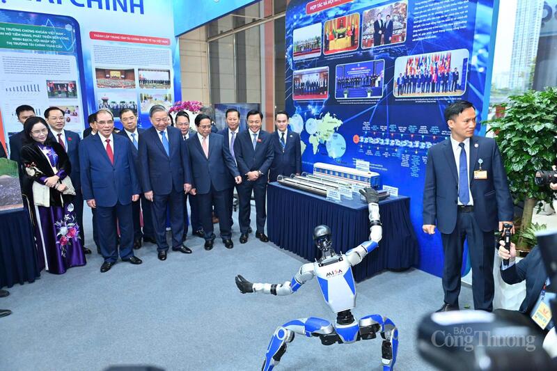 Đại hội Thi đua yêu nước toàn quốc lần thứ XI diễn ra trong hai ngày 26 - 27/12