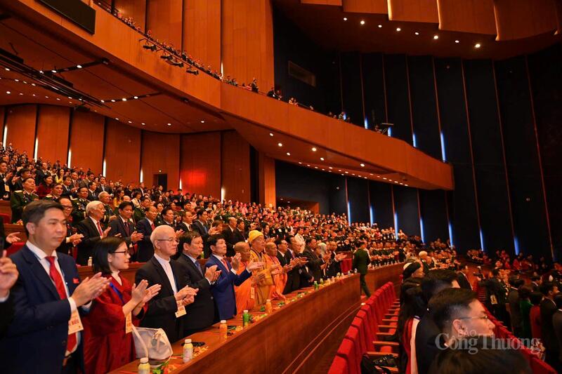 Các đại biểu dự Đại hội Thi đua yêu nước toàn quốc lần thứ XI. Ảnh: Nam Nguyễn