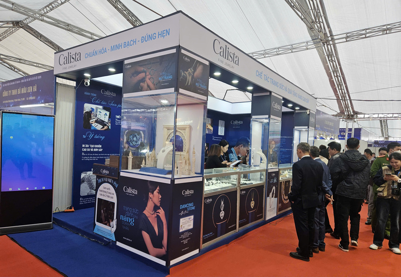 Nhiều thương hiệu trang sức Việt xuất khẩu đang hiện diện tại hội chợ.