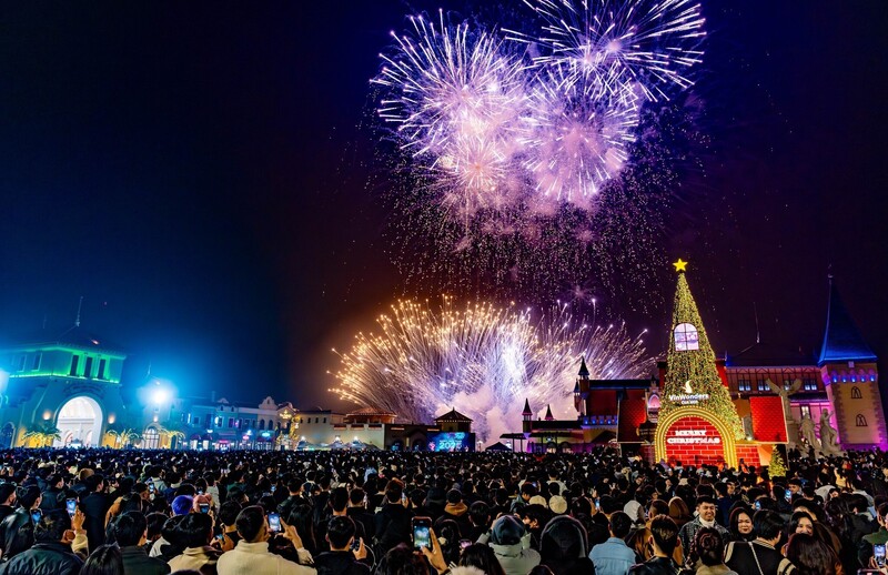 Chương trình nghệ thuật countdown luôn được đón đợi. Ảnh: Song Hoàng