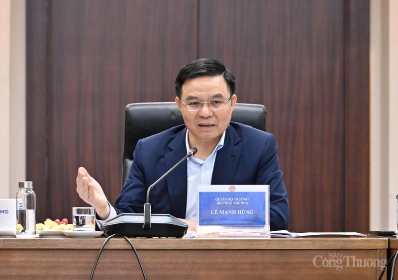 Quyền Bộ trưởng Lê Mạnh Hùng phát biểu chỉ đạo trước khi nghe lãnh đạo NSMO báo cáo. Ảnh: Cấn Dũng