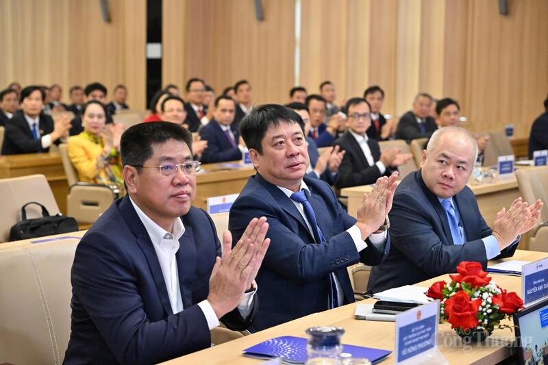 Các đại biểu tham dự hội nghị. Ảnh: Cấn Dũng