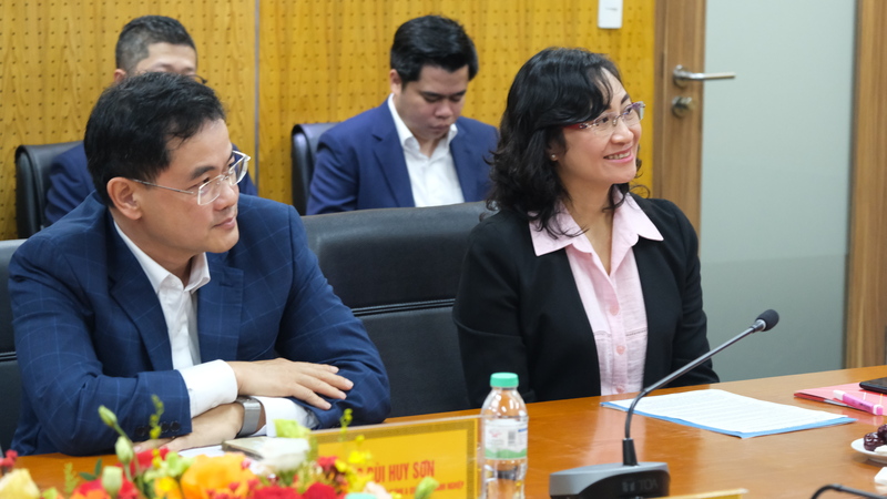 Thứ trưởng Phan Thị Thắng dự và đồng chủ trì buổi lễ