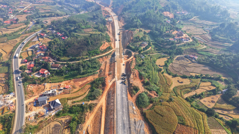 Năm 2025, Đèo Cả ghi dấu ấn mạnh mẽ khi hoàn thành, thông tuyến các dự án quy mô lớn