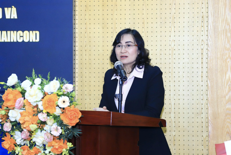 Thứ trưởng Bộ Công Thương Phan Thị Thắng phát biểu tại buổi lễ